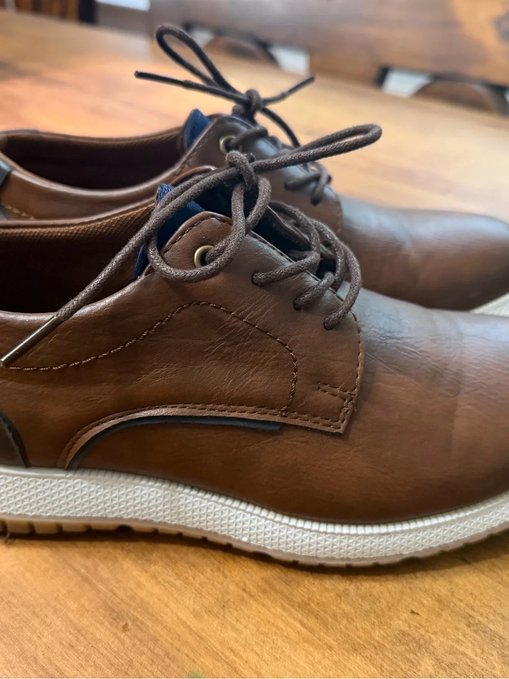 Kenneth Cole Reaction Brown Lace-Up Casual Dress Shoes Size 5 Youth
